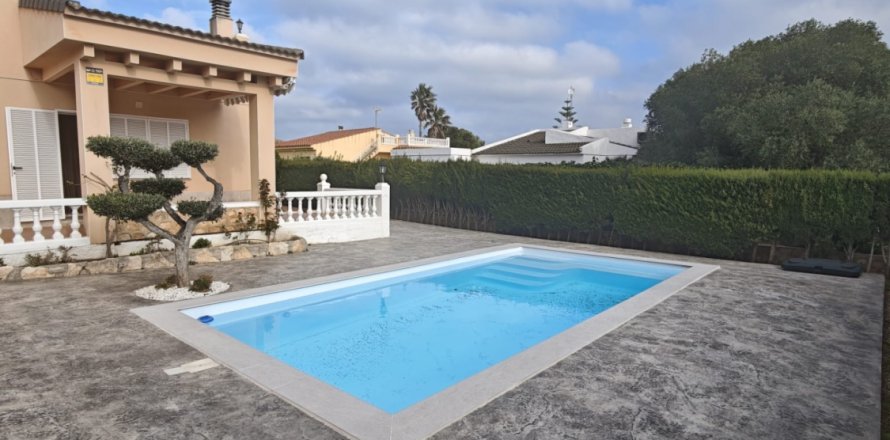Hus i L'Ametlla de Mar, Tarragona, Spanien 3 sovrum, 143 kvm. Nr. 173060