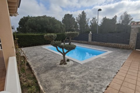 Hus till salu i L'Ametlla de Mar, Tarragona, Spanien 3 sovrum, 143 kvm. Nr. 173060 - foto 16