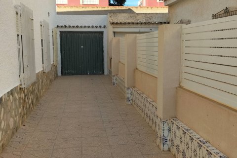 Villetta a schiera in vendita a Torre de la Horadada, Alicante, Spagna 5 camere da letto, 125 mq. N° 155617 - foto 2