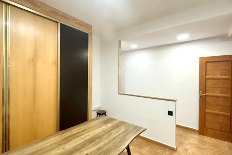 Apartament w Torrevieja, Alicante, Hiszpania 4 sypialnie, 157 mkw. nr 155694 – zdjęcie 12