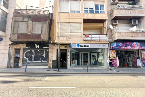 Apartament w Torrevieja, Alicante, Hiszpania 4 sypialnie, 157 mkw. nr 155694 – zdjęcie 2