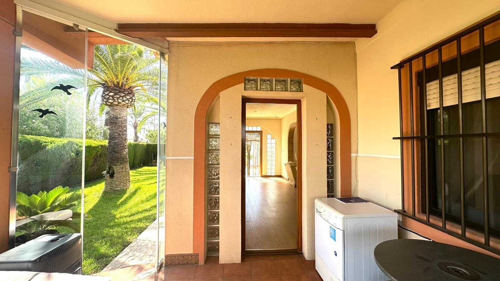 Villa in Cabo Roig, Alicante, Spain 3 bedrooms, 141 sq.m. No. 155692