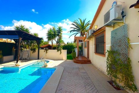 Villa à vendre à Cabo Roig, Alicante, Espagne, 3 chambres, 141 m2 No. 155692 - photo 8