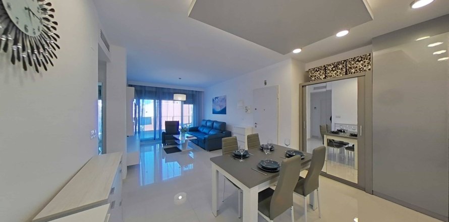 Appartamento a Torre de la Horadada, Alicante, Spagna 2 camere da letto, 95 mq. N° 155615