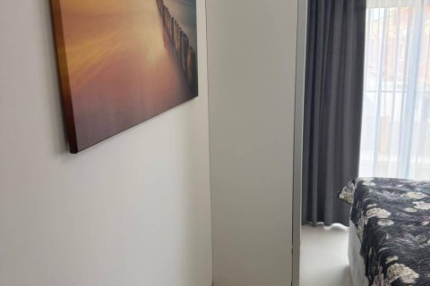 Apartamento en venta en Torre de la Horadada, Alicante, España 2 dormitorios, 95 m2 No. 155616 - foto 9