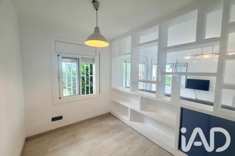 Продажа квартиры в Кастельдефельс, Барселона, Испания 2 спальни, 72м2 №195011 - фото 5