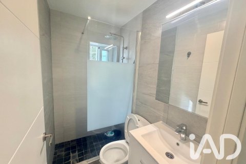 Продажа квартиры в Кастельдефельс, Барселона, Испания 2 спальни, 72м2 №195011 - фото 12