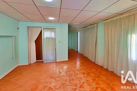 Продажа таухауса в Аликанте, Испания 3 спальни, №195007 - фото 28