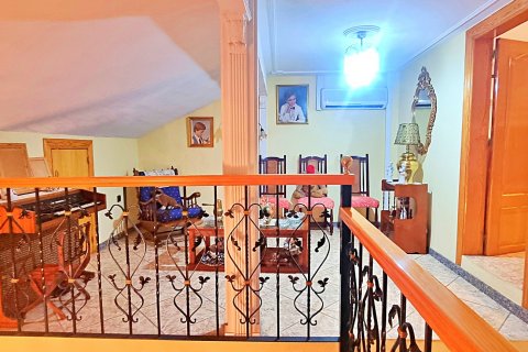 Продажа таухауса в Аликанте, Испания 3 спальни, №195007 - фото 22