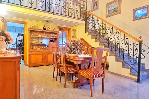 Продажа таухауса в Аликанте, Испания 3 спальни, №195007 - фото 2