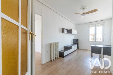 Продажа квартиры в Мадрид, Испания 2 спальни, 71м2 №195009 - фото 3