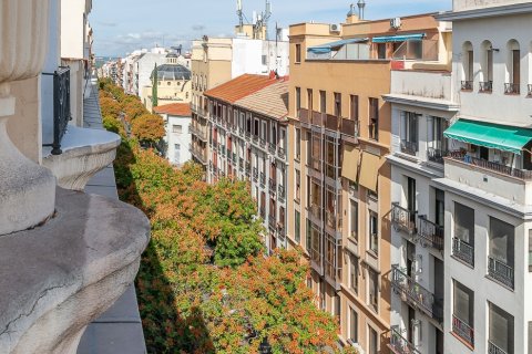 Продажа квартиры в Мадрид, Испания 2 спальни, 71м2 №195009 - фото 9
