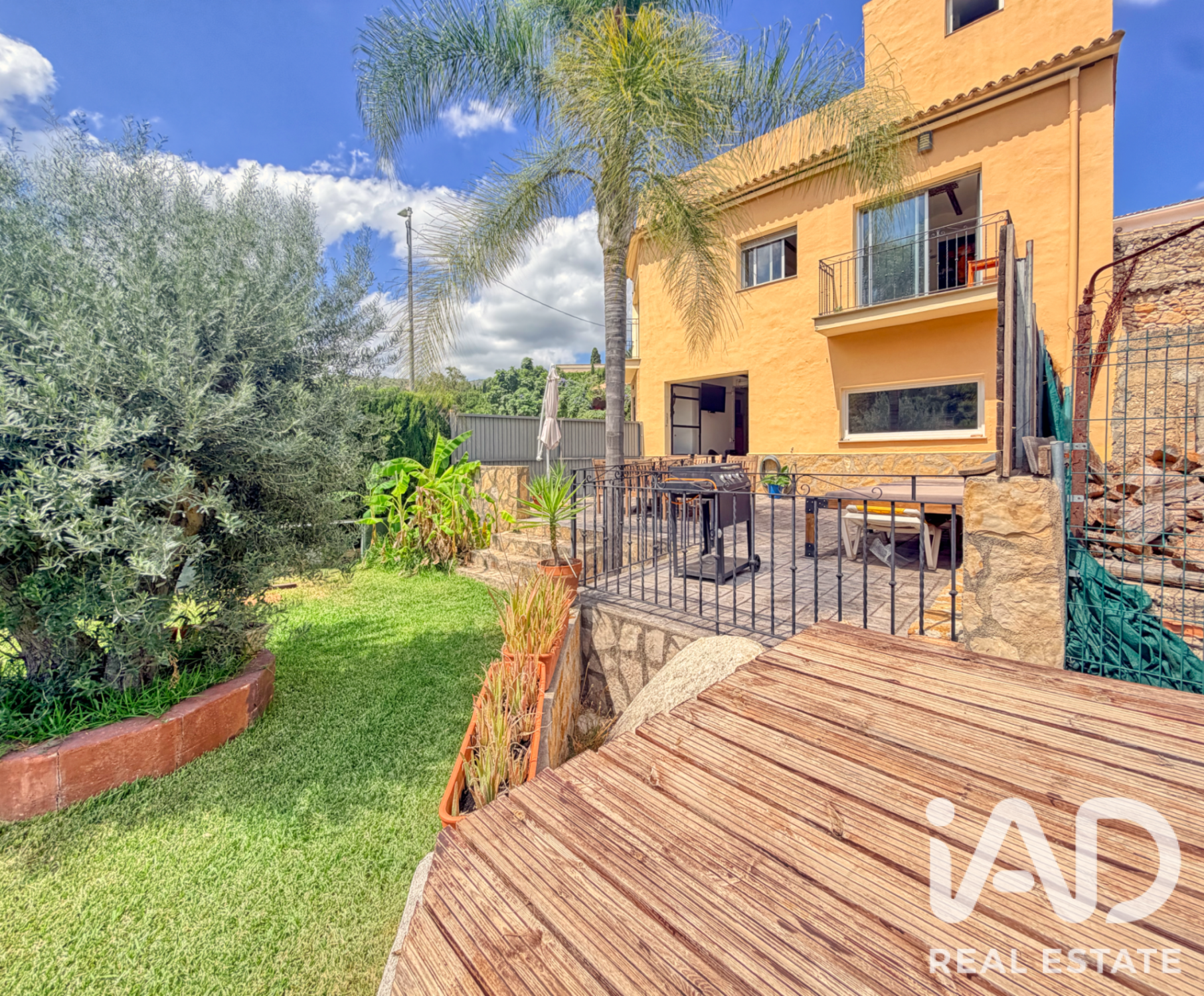 Dom w Valencia, Hiszpania 3 sypialnie, 222 mkw. nr 195012