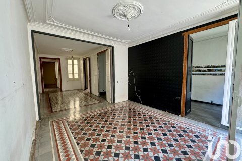 Wohnung zum Verkauf in Barcelona, Spanien 4 Schlafzimmer, 124 m2 Nr. 153188 - Foto 2
