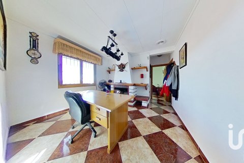 Dom w Crevillent, Alicante, Hiszpania 4 sypialnie, 301 mkw. nr 153185 – zdjęcie 10