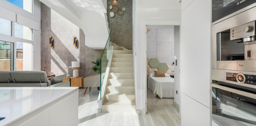 Villa à Los Montesinos, Alicante, Espagne 5 chambres, 116 m2 No. 110468