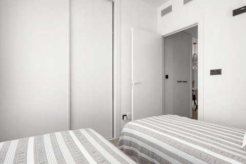 Huoneisto myytävänä Torrevieja, Alicante, Espanja, 2 makuuhuonetta, 71 m2 No. 189106 - kuva 16