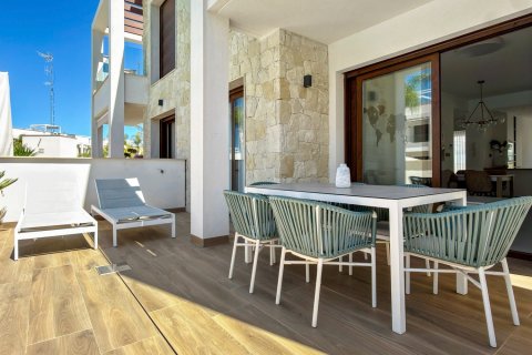 Huoneisto myytävänä Torrevieja, Alicante, Espanja, 2 makuuhuonetta, 71 m2 No. 189106 - kuva 28