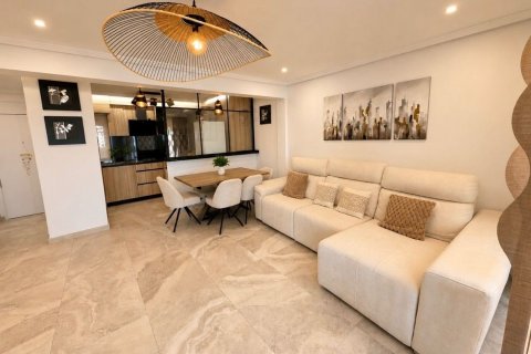 Apartment à vendre à Benidorm, Alicante, Espagne, 2 chambres, 68 m2 No. 180727 - photo 3