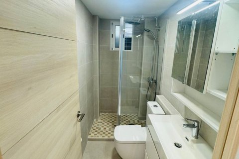 Apartamento en venta en Benidorm, Alicante, España 2 dormitorios, 74 m2 No. 180728 - foto 16