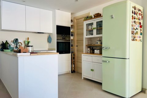 Apartamento en venta en Benidorm, Alicante, España 2 dormitorios, 74 m2 No. 180728 - foto 9