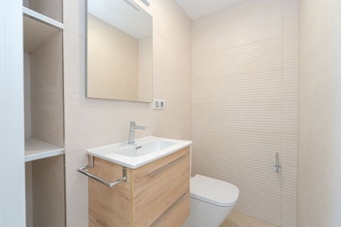 Apartment for sale in Benidorm, Alicante, Spain 2 bedrooms, 70 sq.m. No. 180730 - photo 18
