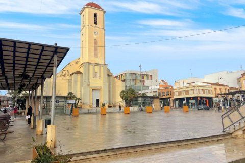 Lägenhet till salu i Guardamar del Segura, Alicante, Spanien 3 sovrum, 86 kvm. Nr. 194600 - foto 21