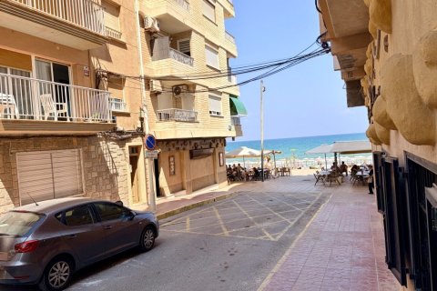 Lägenhet till salu i Guardamar del Segura, Alicante, Spanien 3 sovrum, 86 kvm. Nr. 194600 - foto 23