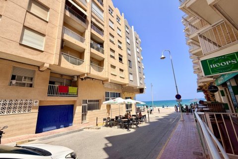 Lägenhet till salu i Guardamar del Segura, Alicante, Spanien 3 sovrum, 86 kvm. Nr. 194600 - foto 19