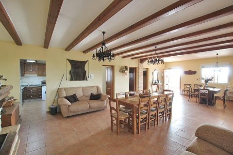 Finka w Daya Nueva, Alicante, Hiszpania 2 sypialnie, 247 mkw. nr 194599 – zdjęcie 4
