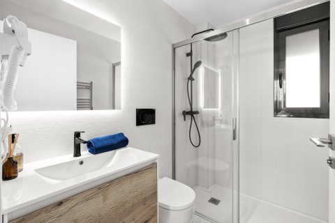 Lägenhet till salu i Torrevieja, Alicante, Spanien 2 sovrum, 75 kvm. Nr. 137936 - foto 12