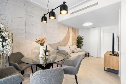 Lägenhet till salu i Torrevieja, Alicante, Spanien 2 sovrum, 75 kvm. Nr. 137936 - foto 3