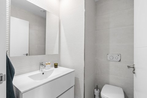 Apartment for sale in Gran Alacant, Alicante, Spain 2 bedrooms, 62 sq.m. No. 137938 - photo 18