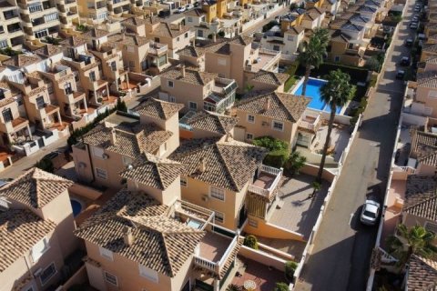Villa zum Verkauf Alicante, Spanien 3 Schlafzimmer, 195 m2 Nr. 115027 - Foto 8