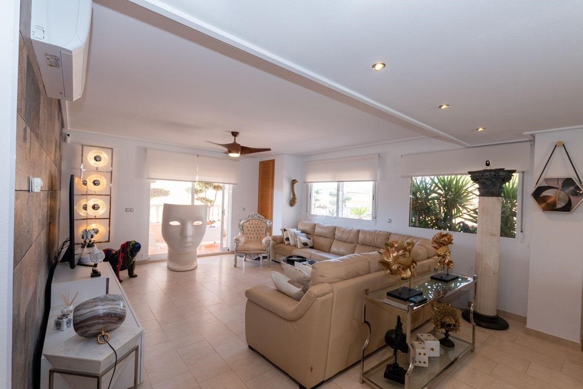 Dzīvoklis Alicante, Spānijā 3 istabas, 110 m2 Nr. 146617