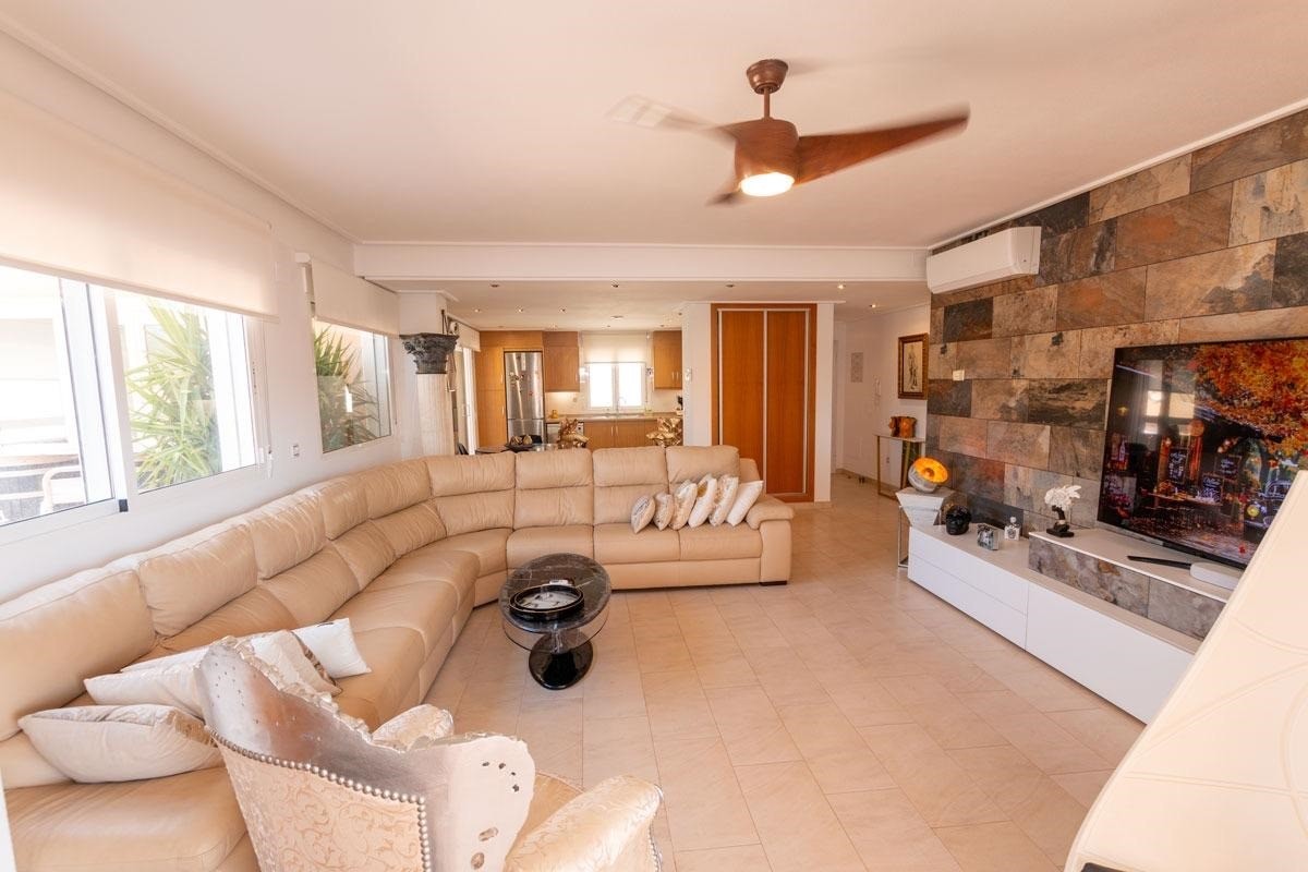Dzīvoklis Alicante, Spānijā 3 istabas, 110 m2 Nr. 146617