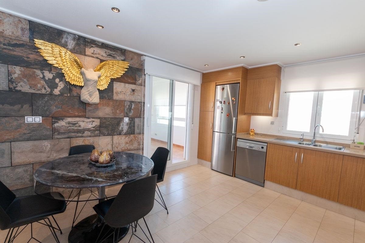 Dzīvoklis Alicante, Spānijā 3 istabas, 110 m2 Nr. 146617