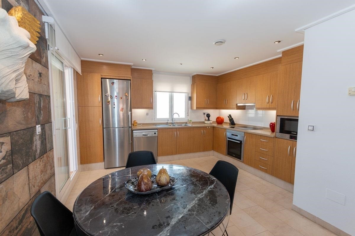 Dzīvoklis Alicante, Spānijā 3 istabas, 110 m2 Nr. 146617