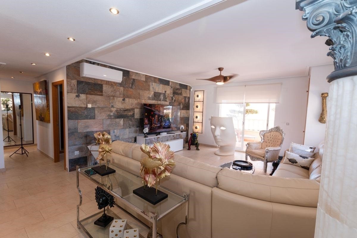 Dzīvoklis Alicante, Spānijā 3 istabas, 110 m2 Nr. 146617
