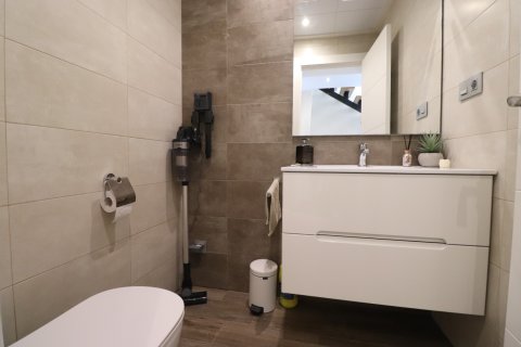 Villetta a schiera in vendita a Daya Vieja, Alicante, Spagna 3 camere da letto, 133 mq. N° 146618 - foto 18