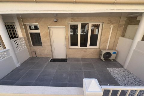 Квартира в Ла Мата, Аликанте, Испания 3 спальни, 66м2 №161697