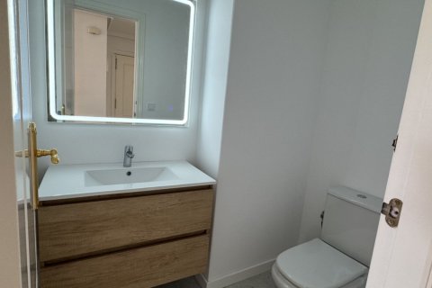 Huoneisto myytävänä Alicante, Espanja, 2 makuuhuonetta, 83 m2 No. 161693 - kuva 14