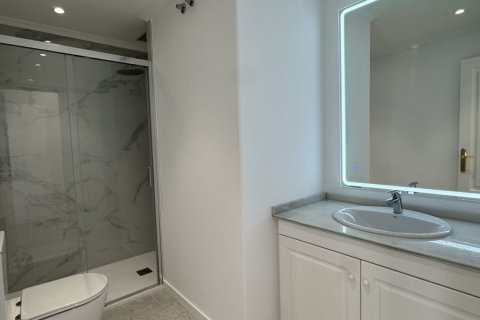 Huoneisto myytävänä Alicante, Espanja, 2 makuuhuonetta, 83 m2 No. 161693 - kuva 19