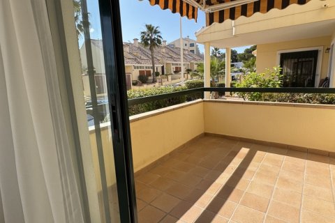 Huoneisto myytävänä Alicante, Espanja, 2 makuuhuonetta, 83 m2 No. 161693 - kuva 4