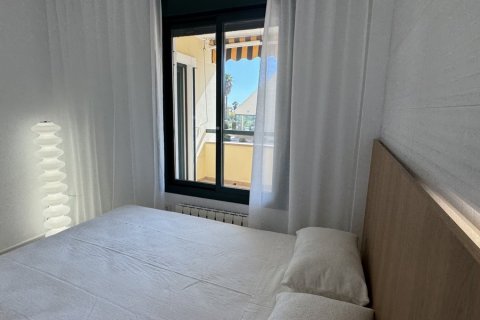 Huoneisto myytävänä Alicante, Espanja, 2 makuuhuonetta, 83 m2 No. 161693 - kuva 18