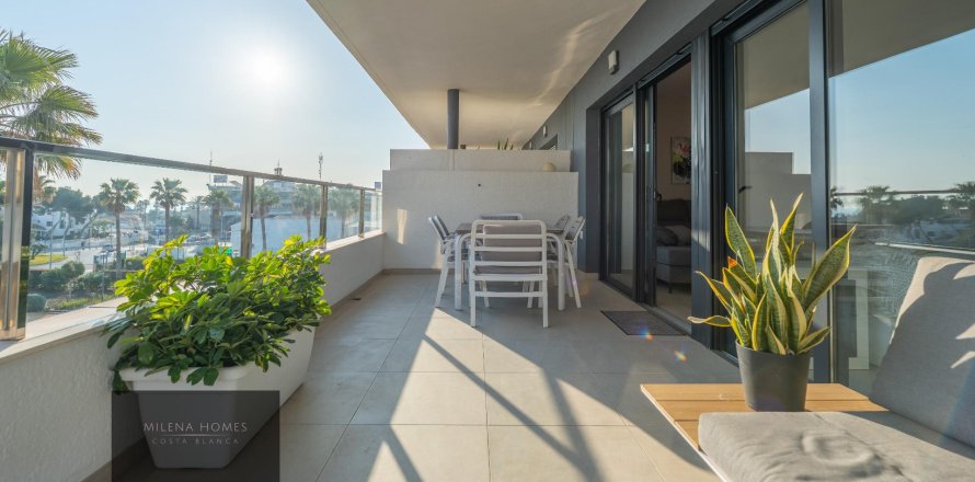 Huoneisto La Zenia, Alicante, Espanja 3 makuuhuonetta, 124 m2 No. 161695