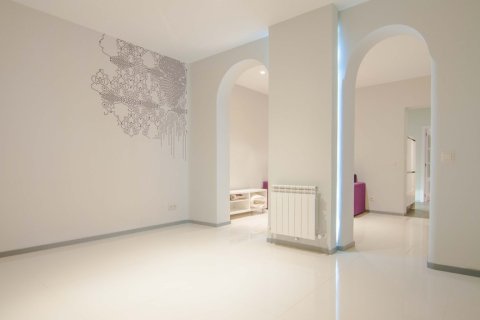 Apartamento en alquiler en Madrid, España 2 dormitorios, 100 m2 No. 168631 - foto 10