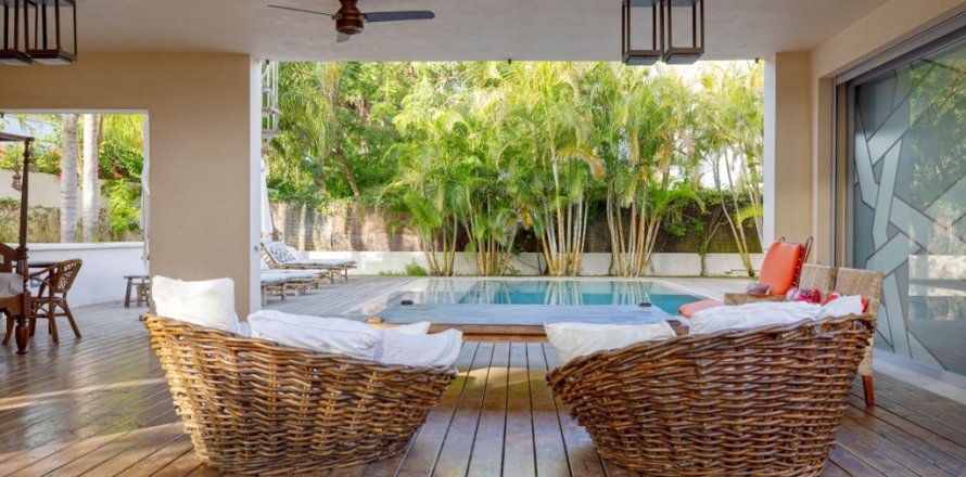 Villa a Cadiz, Spagna 5 camere da letto, 533 mq. N° 168633