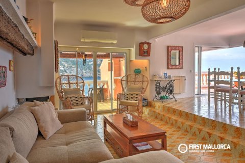 Penthouse for sale in Port D'andratx, Mallorca, Spain 2 bedrooms, 206 sq.m. No. 179319 - photo 9