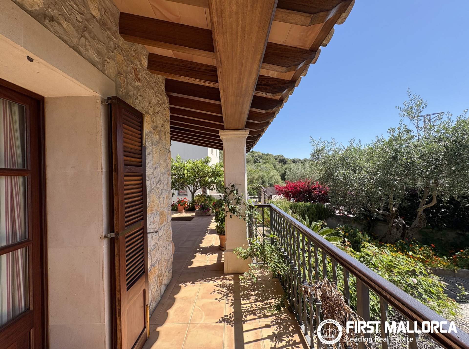 Huvila Mancor De La Vall, Mallorca, Espanja 5 makuuhuonetta, 380 m2 No. 179317